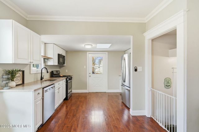 307 Pine Street, Lakehurst, NJ 08733