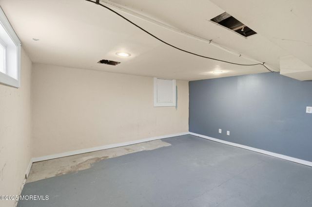 307 Pine Street, Lakehurst, NJ 08733