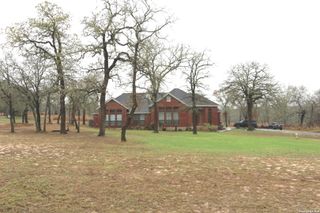 124 Rosewood Dr, La Vernia, TX 78121