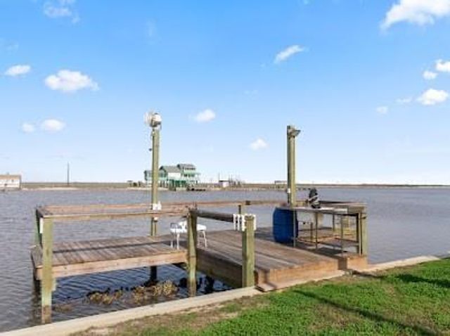 501 Cr 230, Sargent, TX 77414