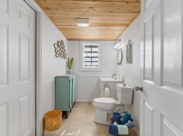 501 Cr 230, Sargent, TX 77414