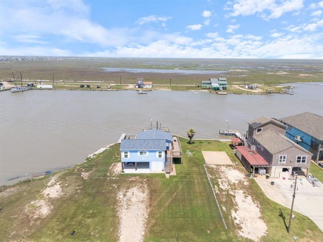 501 Cr 230, Sargent, TX 77414