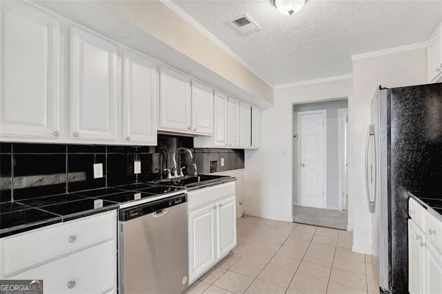 2390 Lawrenceville Highway K, Decatur, GA 30033