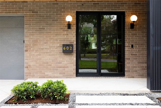 602 Coolair Drive, Dallas, TX 75218
