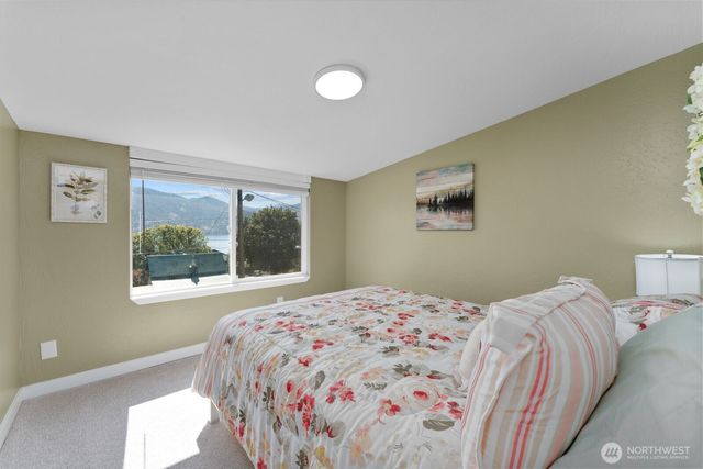 703 Boetzkes Avenue, Manson, WA 98831