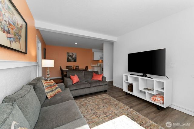 703 Boetzkes Avenue, Manson, WA 98831