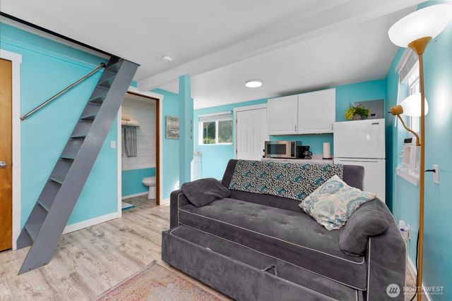 703 Boetzkes Avenue, Manson, WA 98831