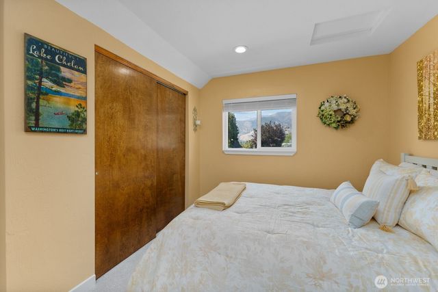 703 Boetzkes Avenue, Manson, WA 98831