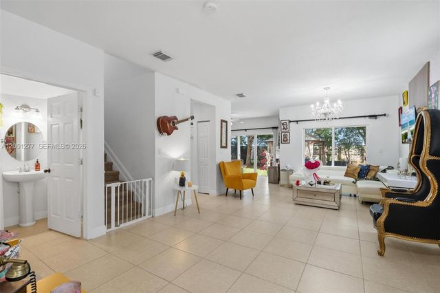 357 NE 35th Ter, Homestead, FL 33033