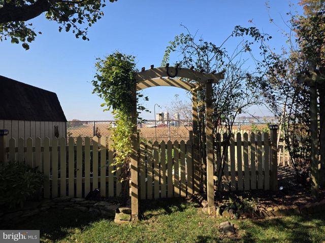 2256 HIGH ST, Elizabethtown, PA 17022