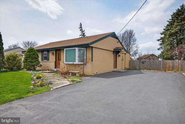 2256 HIGH ST, Elizabethtown, PA 17022