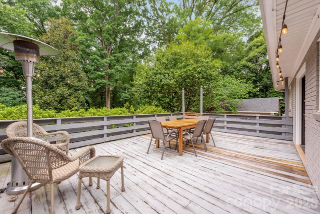 3227 Driftwood Drive, Charlotte, NC 28205