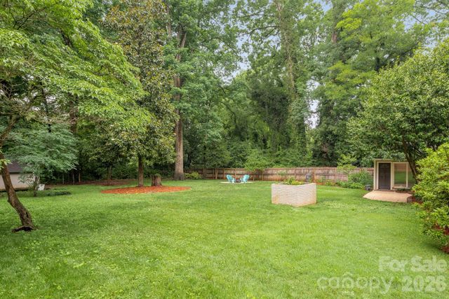 3227 Driftwood Drive, Charlotte, NC 28205