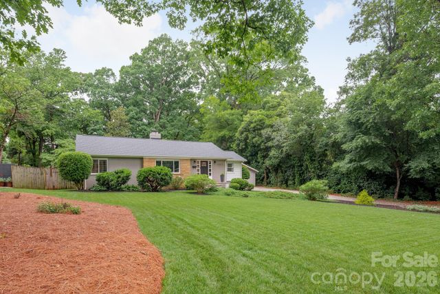 3227 Driftwood Drive, Charlotte, NC 28205