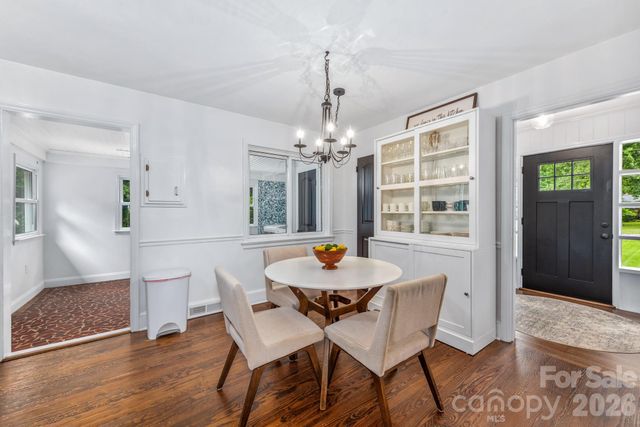 3227 Driftwood Drive, Charlotte, NC 28205
