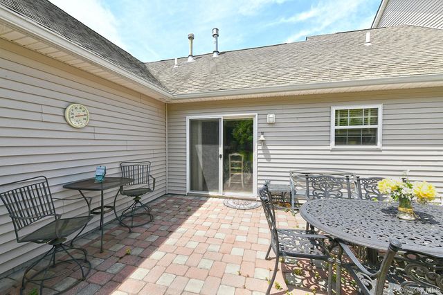 102 Winged Foot Way, Riverhead, NY 11901