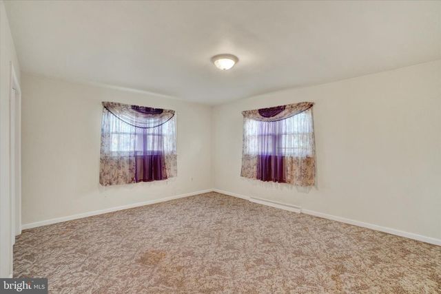 1698 ALTLAND AVE, York, PA 17404