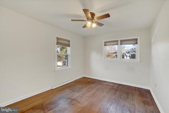 1698 ALTLAND AVE, York, PA 17404