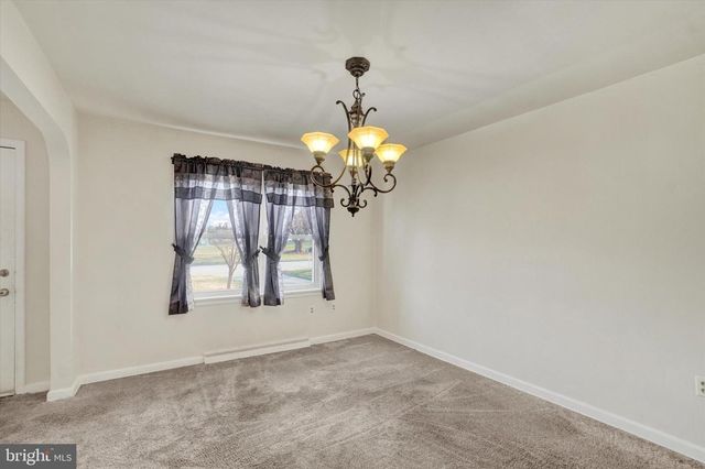 1698 ALTLAND AVE, York, PA 17404