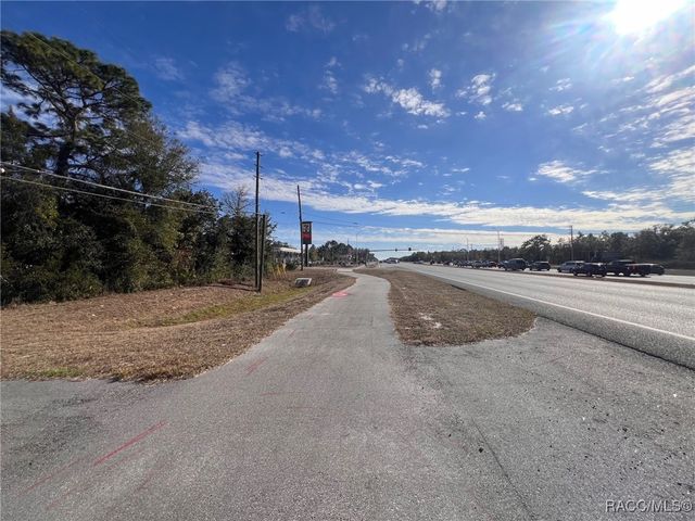 6686 S Suncoast Boulevard, Homosassa, FL 34446