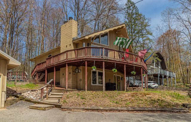 9530 Golf Port Drive, Canadian Lakes, MI 49346