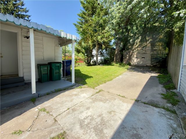 75 Edison Avenue, Buffalo, NY 14215