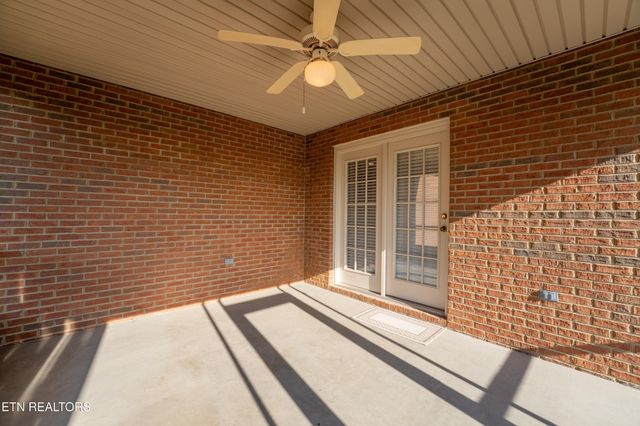 7546 Saint Baron Way, Powell, TN 37849