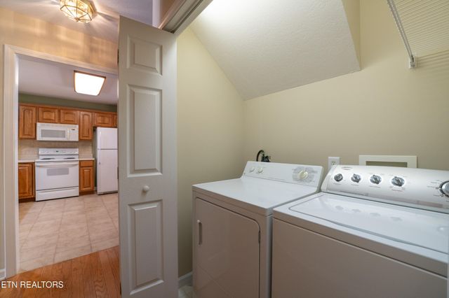 7546 Saint Baron Way, Powell, TN 37849