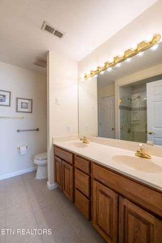 7546 Saint Baron Way, Powell, TN 37849