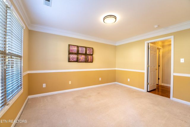 7546 Saint Baron Way, Powell, TN 37849