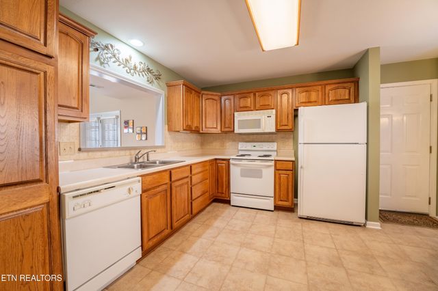 7546 Saint Baron Way, Powell, TN 37849