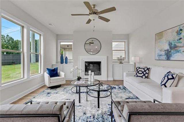 922 Homepark Circle, Buford, GA 30518