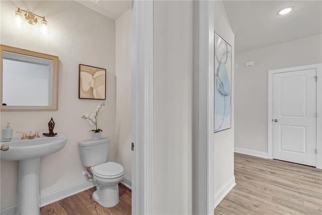 922 Homepark Circle, Buford, GA 30518