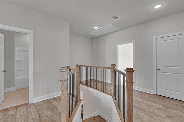 922 Homepark Circle, Buford, GA 30518