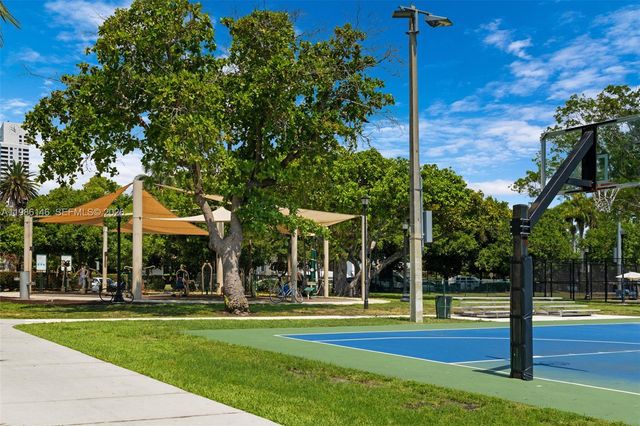 1117 Meridian Ave 5-1117, Miami Beach, FL 33139