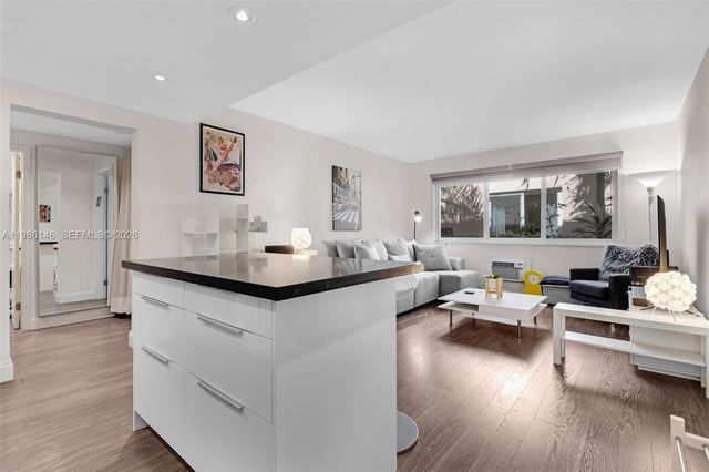 1117 Meridian Ave 5-1117, Miami Beach, FL 33139