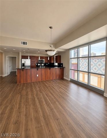 150 Las Vegas Boulevard 2213, Las Vegas, NV 89101