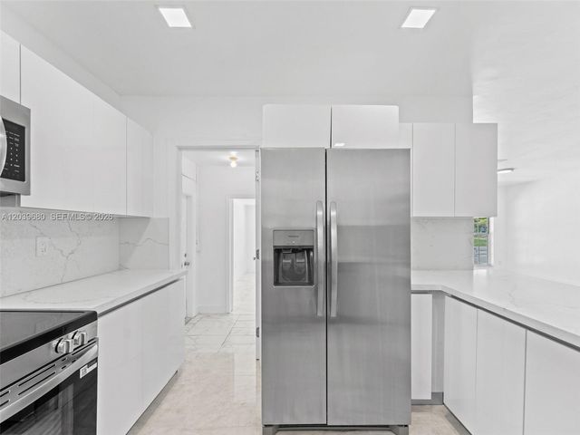 110 NE 152nd Street, Miami, FL 33162