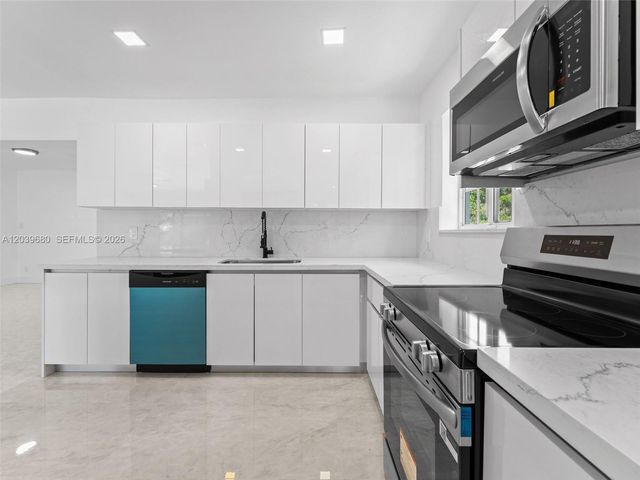 110 NE 152nd Street, Miami, FL 33162