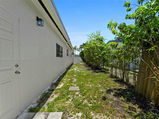 110 NE 152nd Street, Miami, FL 33162