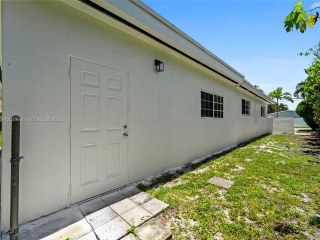 110 NE 152nd Street, Miami, FL 33162