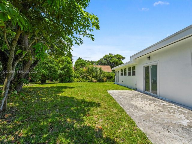 110 NE 152nd Street, Miami, FL 33162
