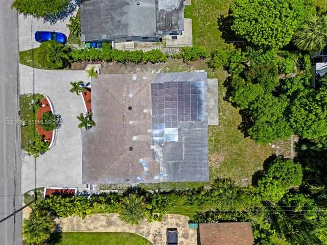 110 NE 152nd Street, Miami, FL 33162