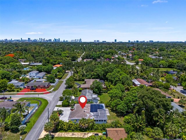 110 NE 152nd Street, Miami, FL 33162
