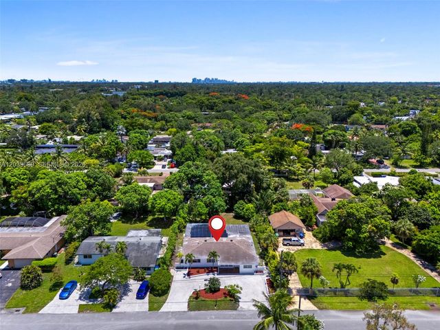 110 NE 152nd Street, Miami, FL 33162