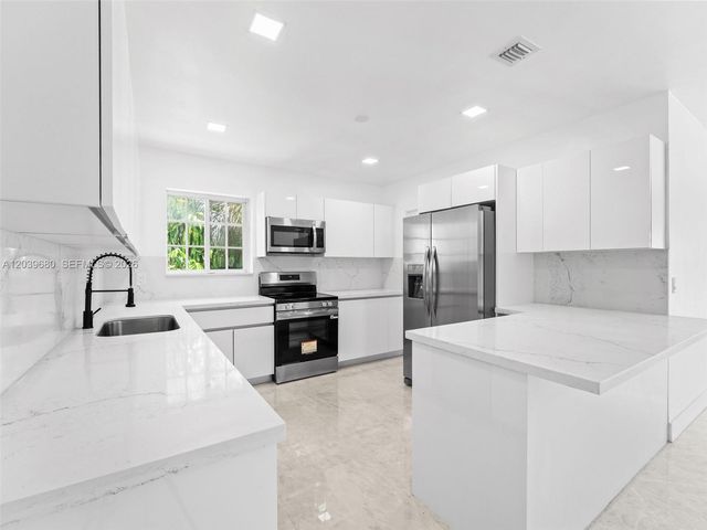 110 NE 152nd Street, Miami, FL 33162