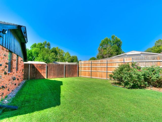 2601 Chateau Drive, Norman, OK 73069