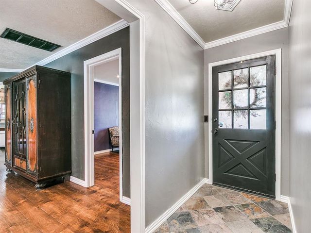 2601 Chateau Drive, Norman, OK 73069