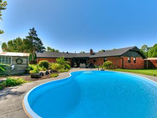 2601 Chateau Drive, Norman, OK 73069