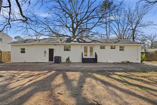 3828 Annie LN, Virginia Beach, VA 23452